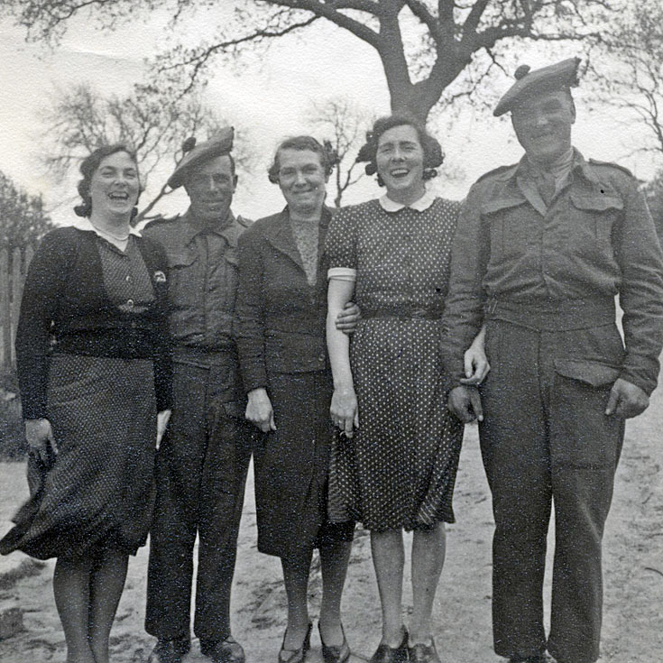 Jessie-Anne and Greta at Rosefarm, with brothers Jack and Jim Young - 1944